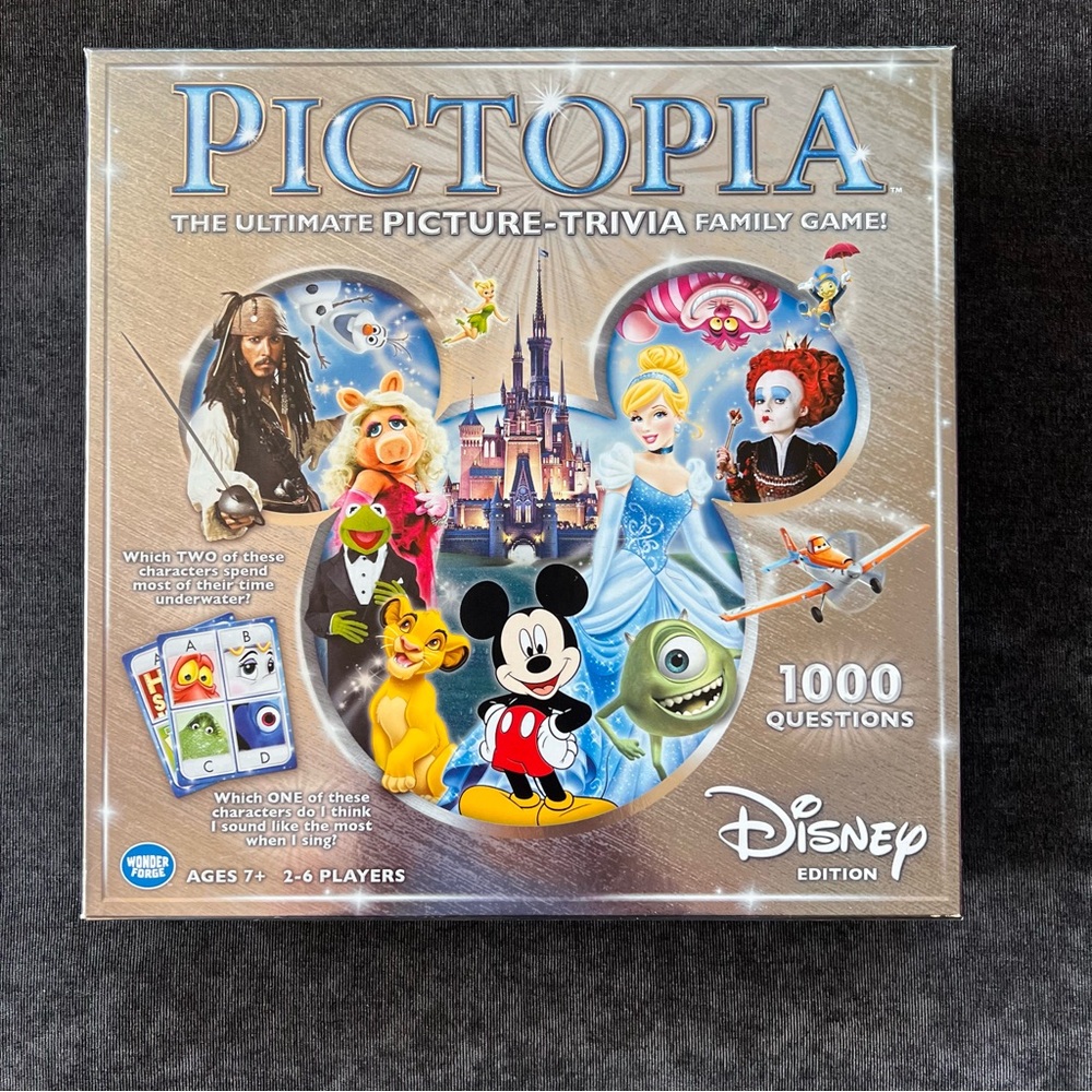 NIB Disney Pictopia Family Picture-Trivia Game